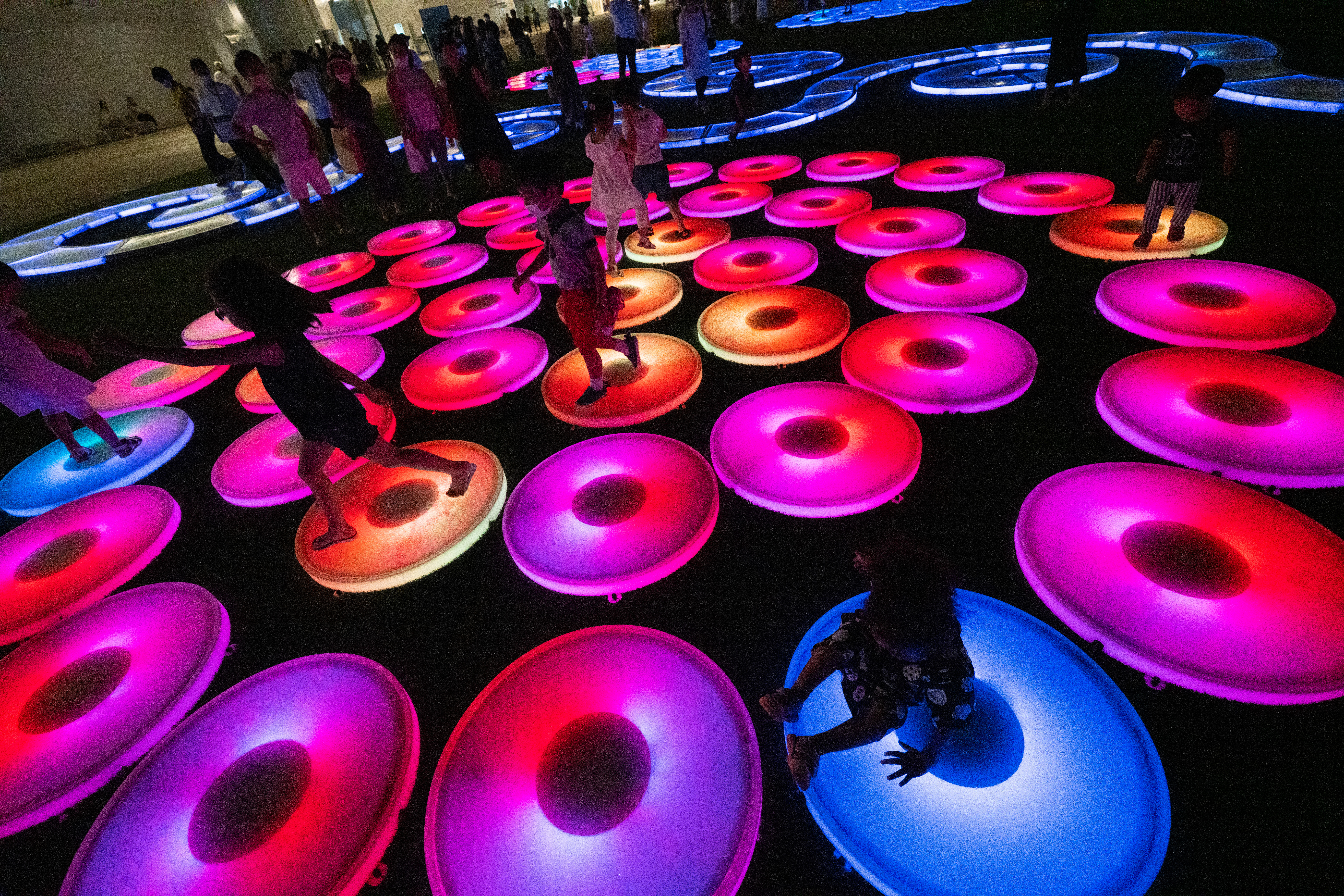 10.2020_Cosmo_TakanawaGatewayFest_image_published_website_PinkPool